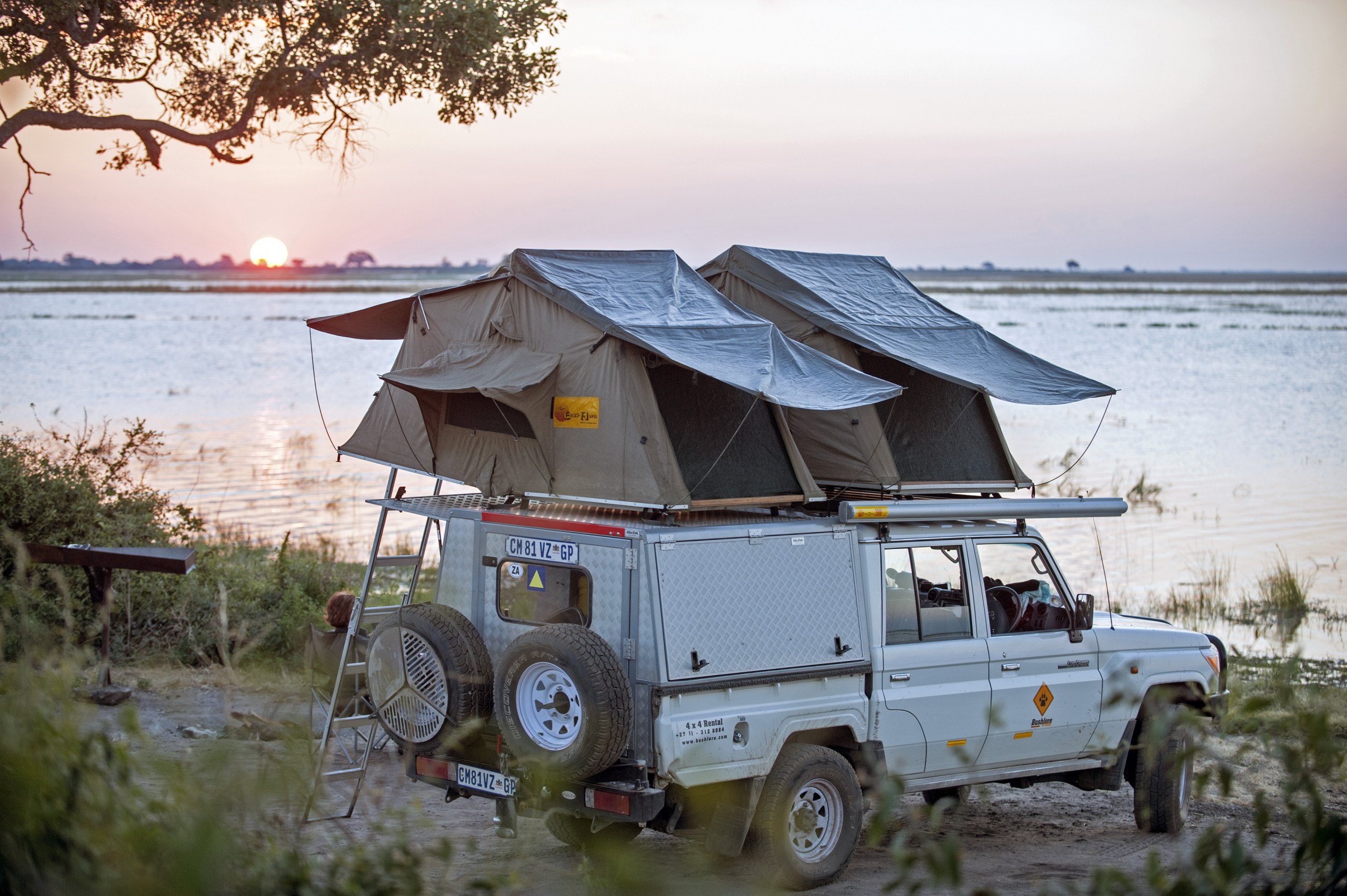 Toyota Land Cruiser DC Camp 4