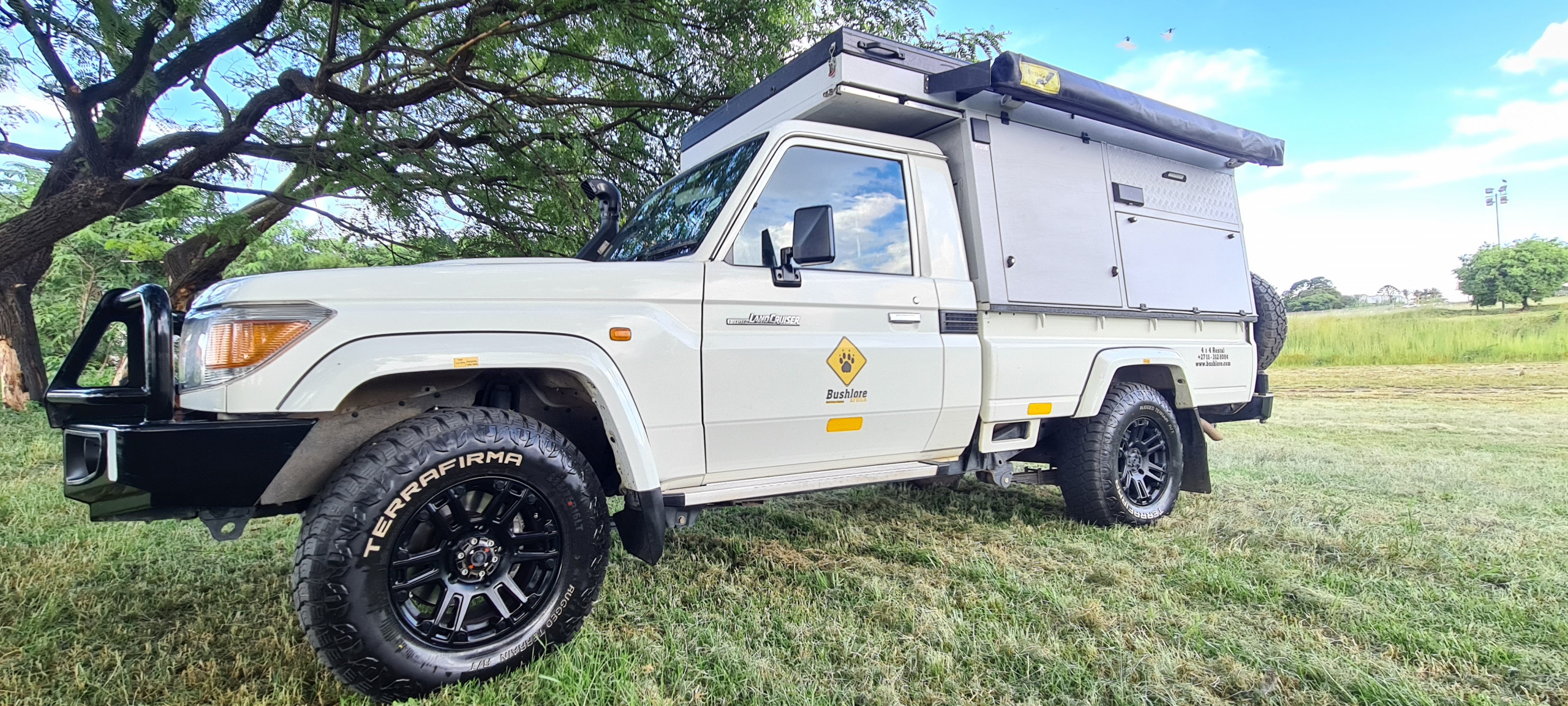 Toyota Land Cruiser Bushcamper 