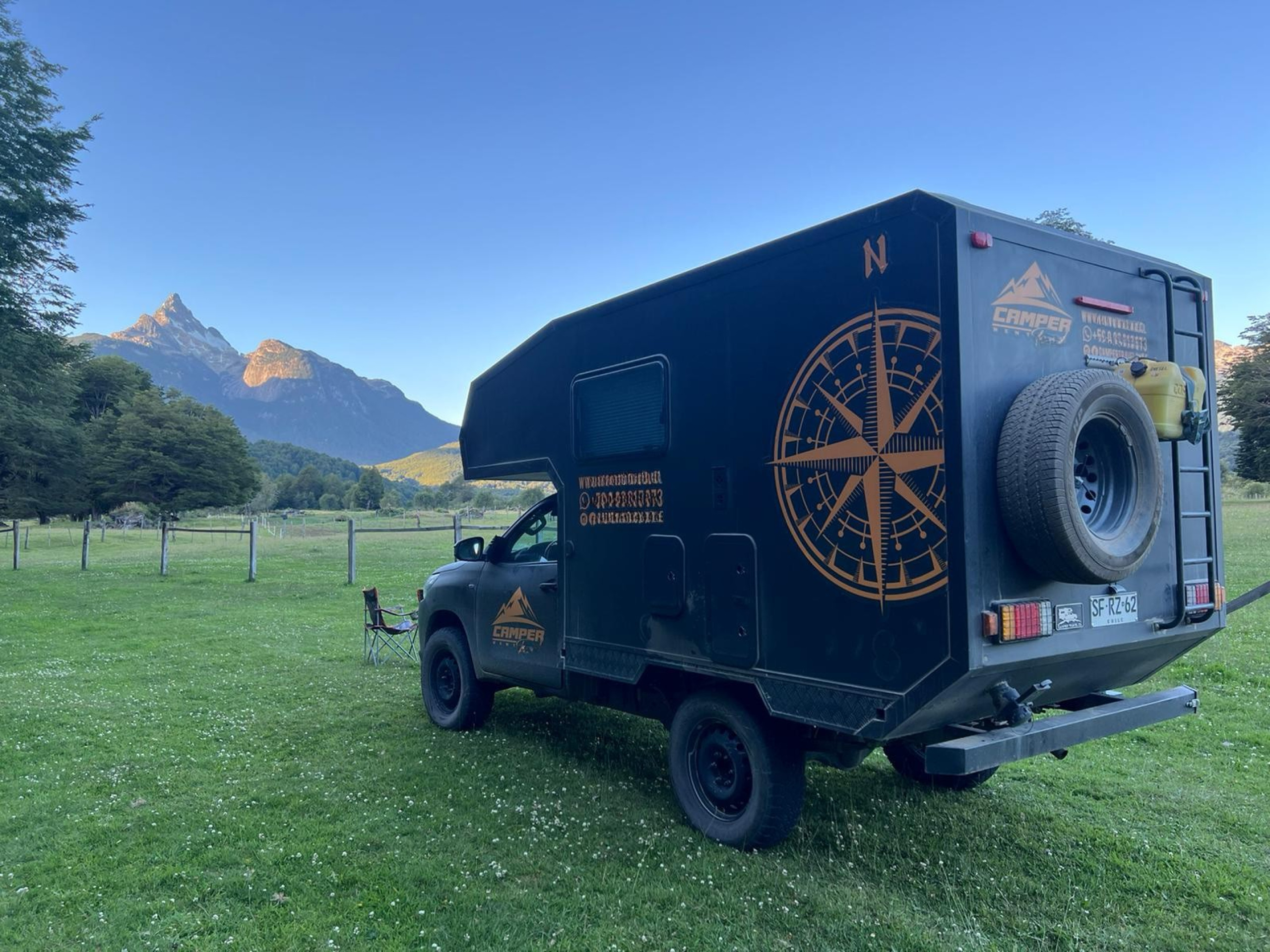 Hilux single Cab Pucon 4x4 Camper (2pers)